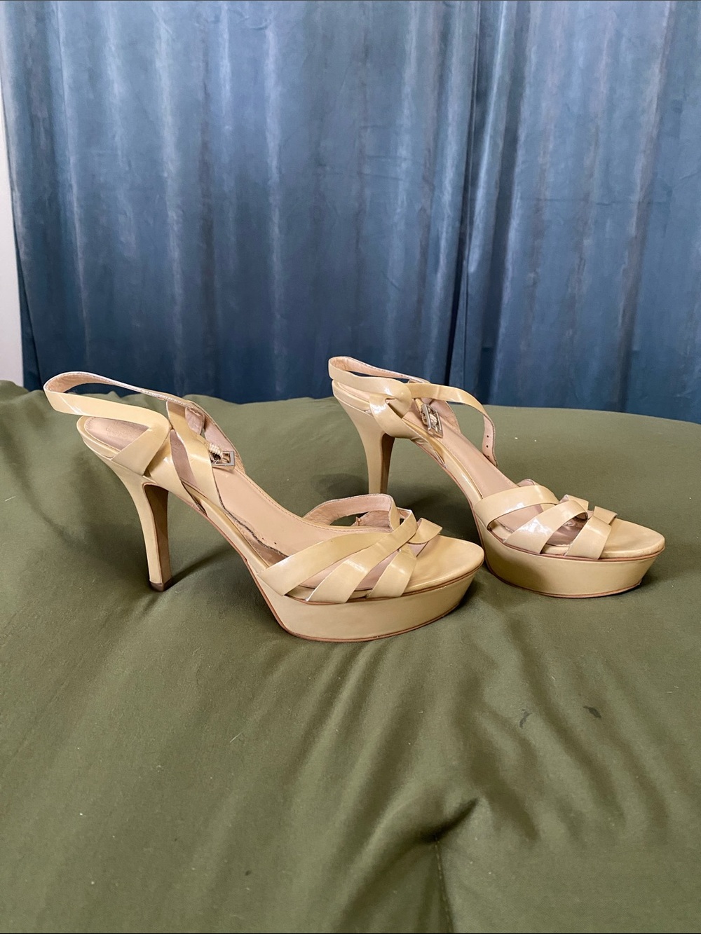 Vince Camuto Nude Patent Platform Slingback Heels